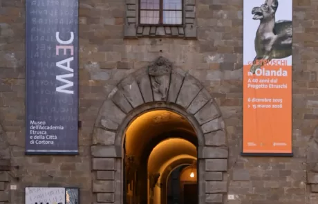 MAEC Cortona foto dell'inaugurazione della mostra "Gli Etruschi in Olanda. A 40 anni dal Progetto Etruschi" dicembre 2025