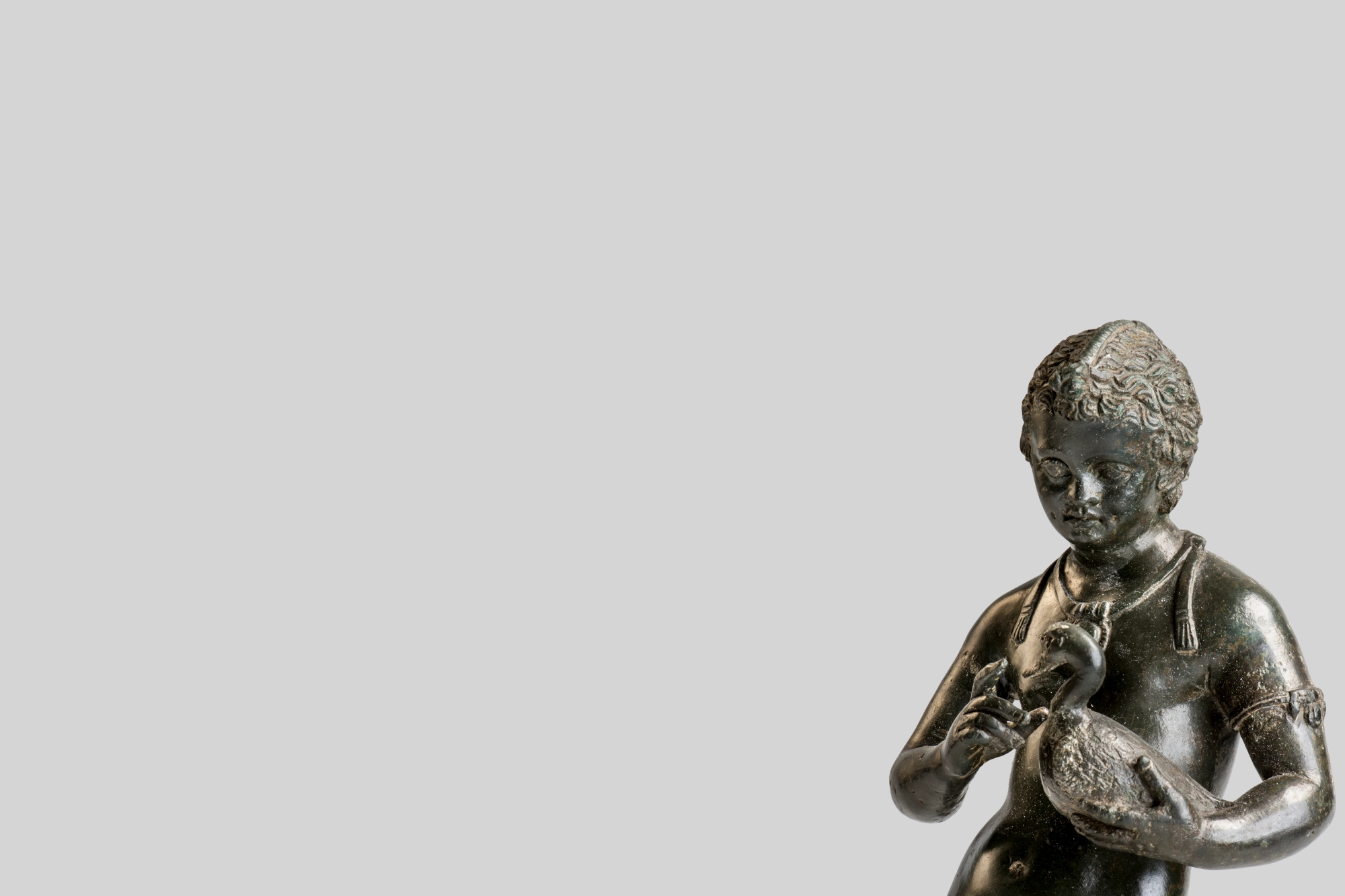 MAEC Cortona fanciullo con oca dal Rijksmuseum di Leida in occasione della mostra temporanea intitolata Gli Etruschi in Olanda. A 40 anni dal Progetto Etruschi