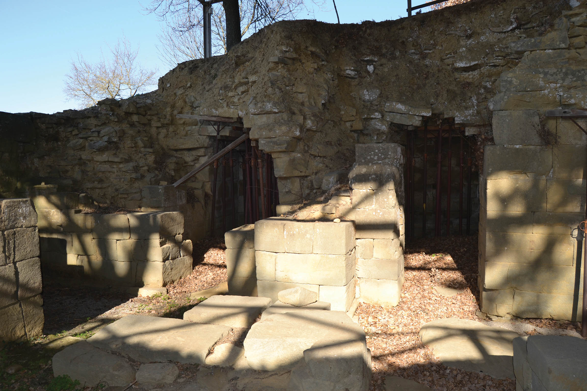 MAEC Area archeologica del Sodo tomba 1