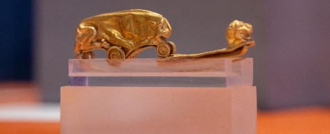 MAEC Cortona la fibula in oro rinvenuta presso la Tomba degli Ori in località Sodo