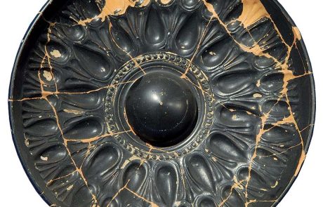 MAEC patera ombelicata tomba 2